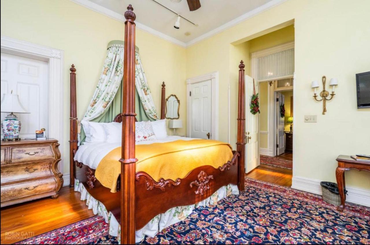 Bed and Breakfast Burke Mansion Мейкон Екстер'єр фото